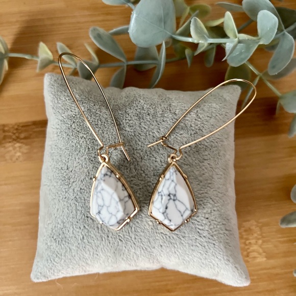 NWT Ivory Dangle Earrings - Picture 3 of 7